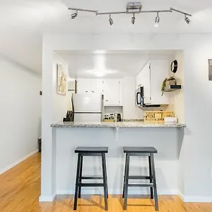  Apartment Humble Sound